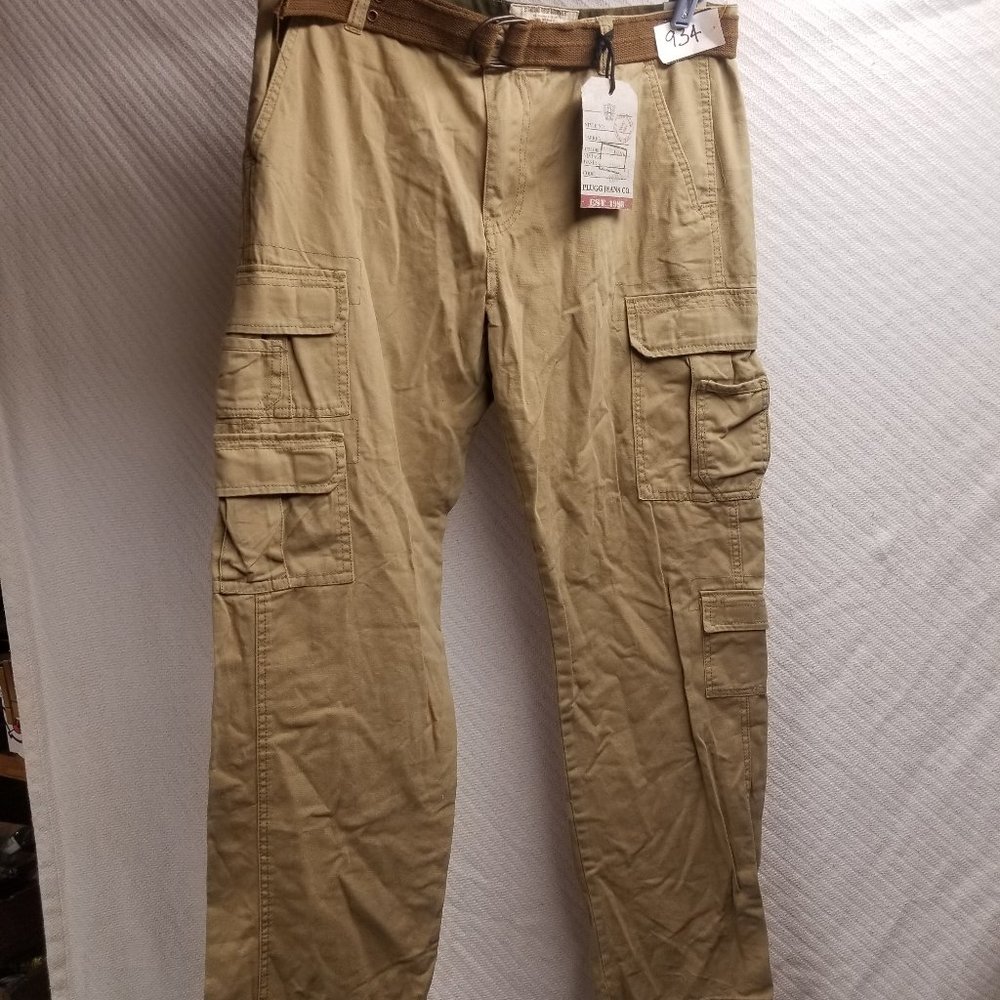 934 - Plugg Jeans Co 36W 34L Belted Cargo Pants